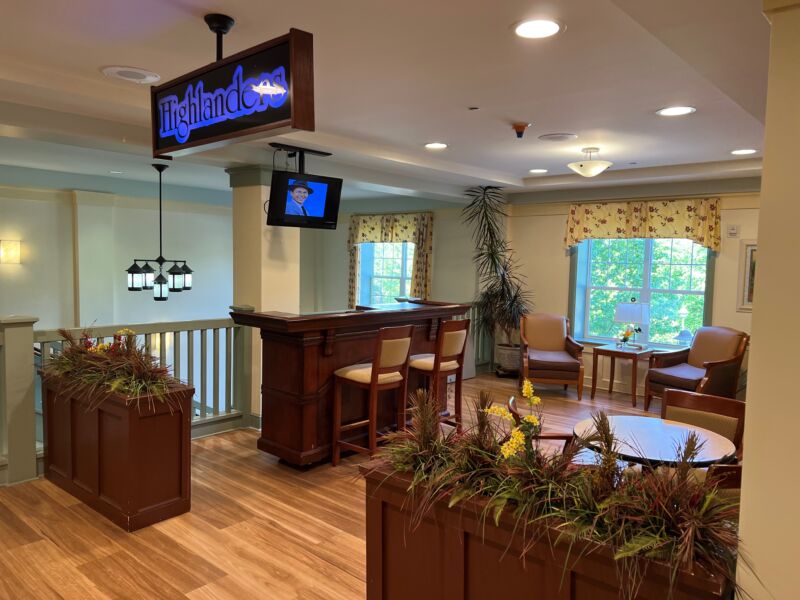 Independent Senior Living in Murrysville, PA Redstone