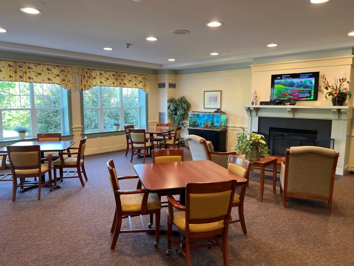 Independent Senior Living in Murrysville, PA Redstone